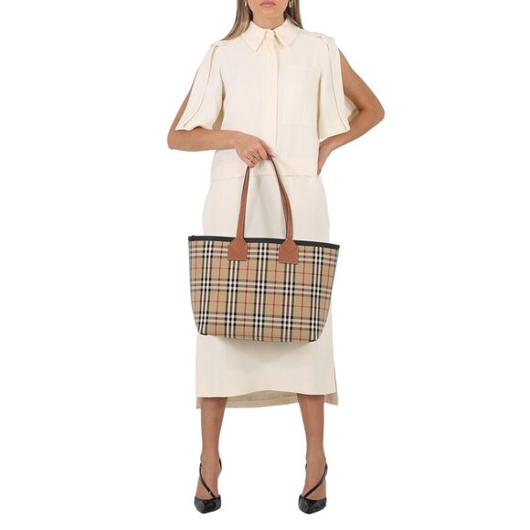Burberry Medium London Check-Pattern Tote Bag - Picture 7 of 13